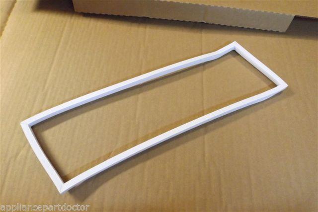 MAYTAG REFRIGERATOR 67001579 SEAL DAIRY DOOR NEW IN BOX MAYTAG REFRIGERATOR 67001579 SEAL DAIRY DOOR NEW IN BOX